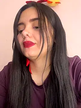 candicewest  online show from November 17, 2025, 2:12 pm