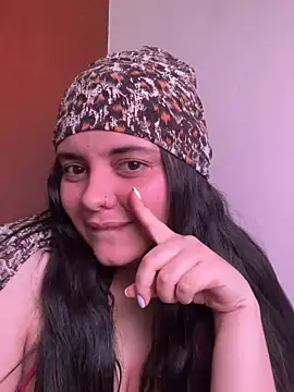 candicewest  online show from February 27, 2026, 5:02 pm