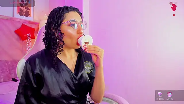 Snapshot of DemiJones_ chatting on February 15, 2026, 4:42 am DemiJones online show from February 15, 2026, 4:42 am