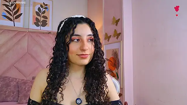 DemiJones  online show from May 30, 2026, 5:15 am