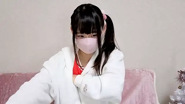 Snapshot of yuna-yourgirlfriend chatting on December 16, 2025, 1:32 am yuna-yourgirlfriend online show from December 16, 2025, 1:32 am