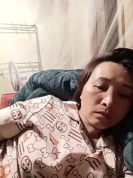 Missa-kute20 online show from April 4, 2026, 2:47 pm