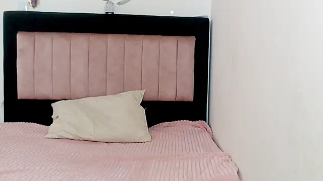 AMARYXS online show from April 7, 2026, 4:18 pm