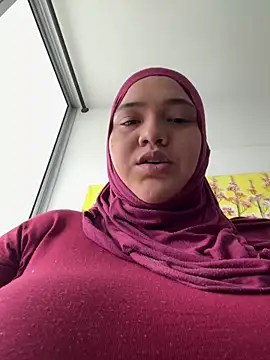 sweetmuslim01 online show from March 8, 2026, 4:33 pm