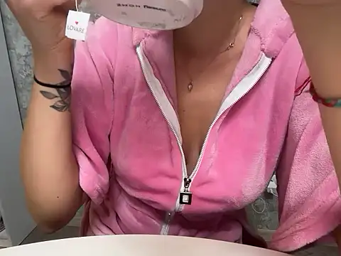 Angelinaa19 online show from November 23, 2025, 4:29 pm