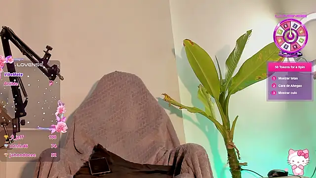 Snapshot of Goddess__Effy chatting on March 30, 2026, 6:03 am Goddess Effy online show from March 30, 2026, 6:03 am