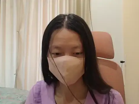 Snapshot of Lil-Cherries chatting on January 18, 2026, 5:22 am Lil-Cherries online show from January 18, 2026, 5:22 am