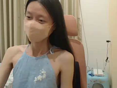 Lil-Cherries online show from March 14, 2026, 10:26 pm