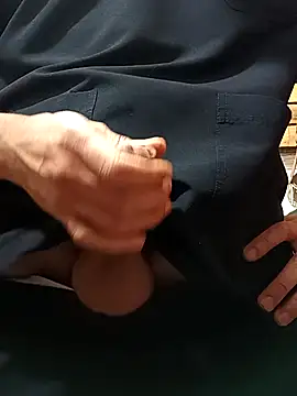 Bemcu online show from November 21, 2025, 10:41 pm