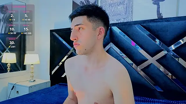 Snapshot of Un_Sluttyy chatting on May 8, 2026, 3:12 am Un Sluttyy online show from May 8, 2026, 3:12 am