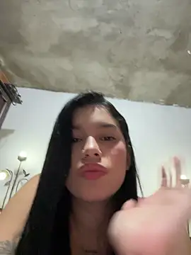 Snapshot of Sara_Cxx chatting on November 16, 2025, 10:48 pm Sara Cxx online show from November 16, 2025, 10:48 pm