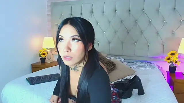 Liathompson FG online show from November 26, 2025, 7:48 pm