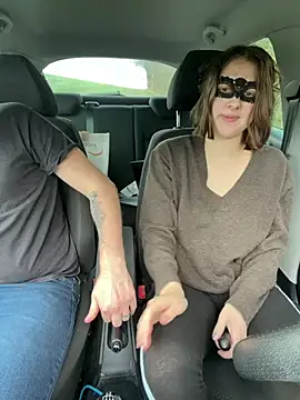 roroandjujuLoveX online show from February 28, 2026, 2:18 pm