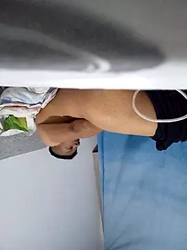 Snapshot of themorenofit08 chatting on February 9, 2026, 10:03 pm themorenofit08 online show from February 9, 2026, 10:03 pm