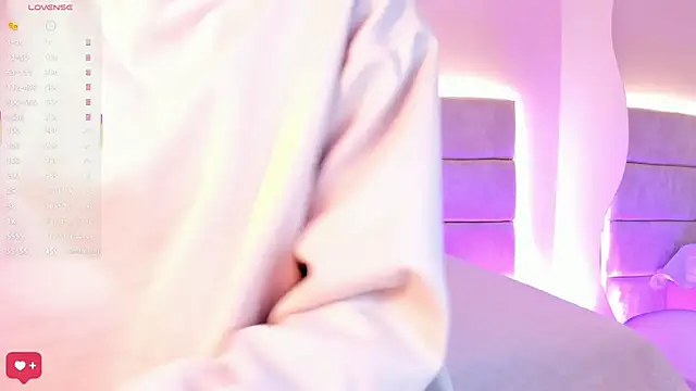 Snapshot of nia20_ chatting on February 20, 2026, 12:16 pm nia20 online show from February 20, 2026, 12:16 pm