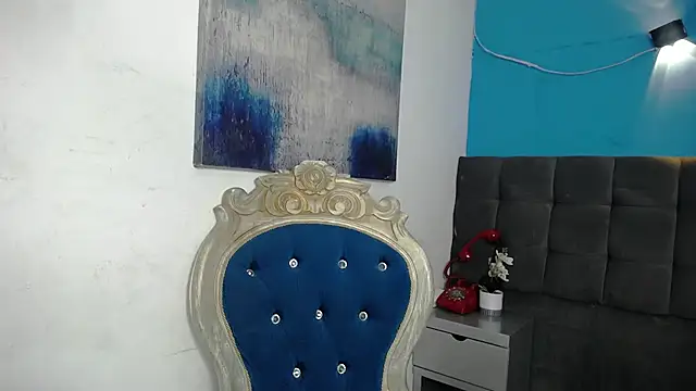 Aliis Love online show from November 16, 2025, 8:25 pm