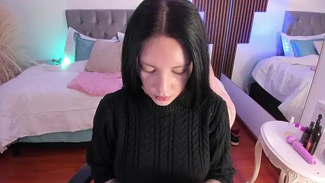 Neo sarah  online show from February 6, 2026, 3:33 am