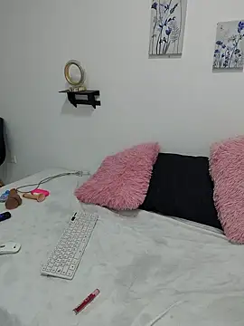 Lailahadi online show from November 27, 2025, 1:57 pm