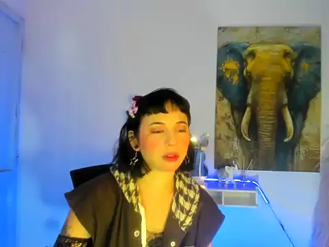 Snapshot of Hollysquirtx chatting on November 7, 2025, 1:11 pm Hollysquirtx online show from November 7, 2025, 1:11 pm