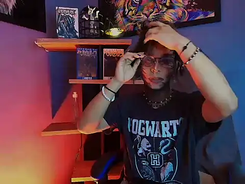 luxiel  online show from February 3, 2026, 10:04 pm