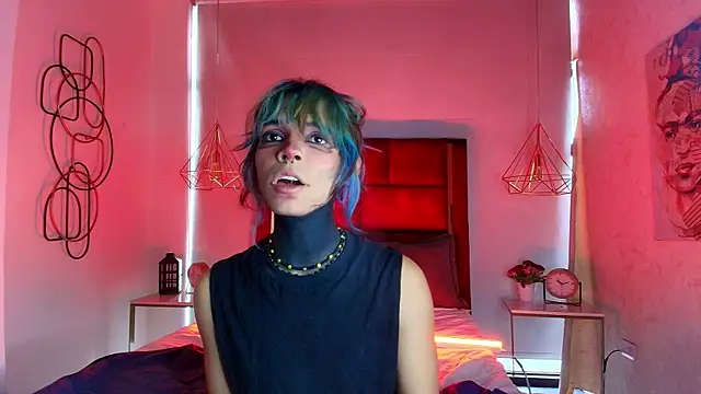 Snapshot of luxiel_ chatting on May 23, 2026, 9:41 pm luxiel online show from May 23, 2026, 9:41 pm