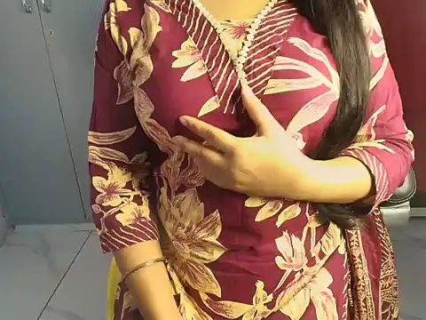 SIMRAN DHILON online show from November 8, 2025, 5:18 am