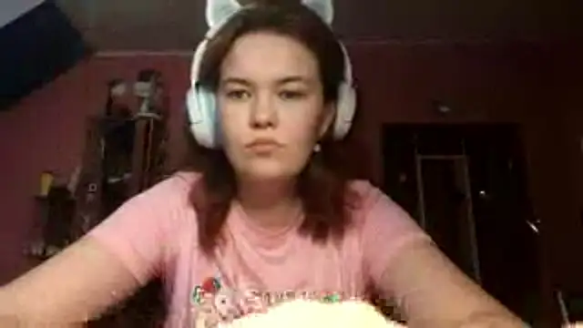 Snapshot of ScrammedUaruna chatting on November 8, 2025, 2:06 pm ScrammedUaruna online show from November 8, 2025, 2:06 pm