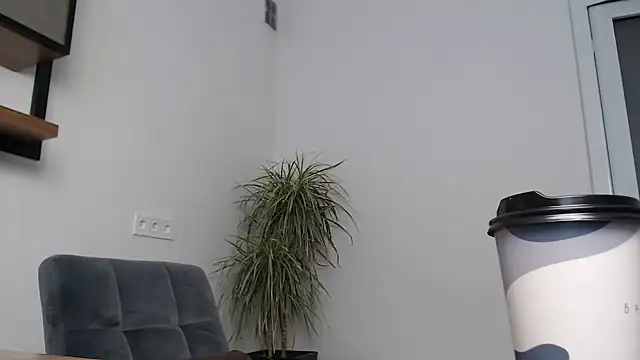 Veronichkaaa online show from February 12, 2026, 8:09 am