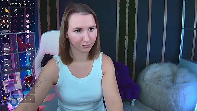 milkawayi online show from November 7, 2025, 2:28 pm