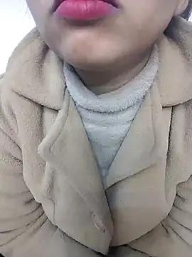 Sexy Divya   online show from January 11, 2026, 6:18 am