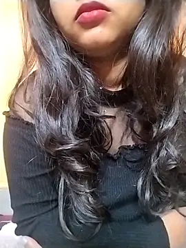 Sexy Divya   online show from January 31, 2026, 8:07 pm