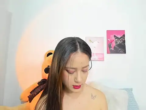 Snapshot of caro_gemm chatting on February 20, 2026, 3:47 am caro gemm online show from February 20, 2026, 3:47 am