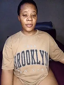 Snapshot of Emmylove-xr25 chatting on February 25, 2026, 2:27 pm Emmylove-xr25 online show from February 25, 2026, 2:27 pm