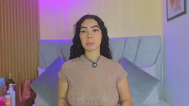 Snapshot of paulina__rose chatting on February 26, 2026, 7:35 pm paulina rose online show from February 26, 2026, 7:35 pm