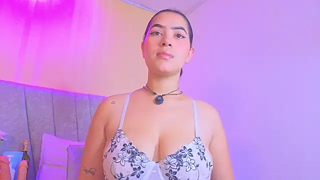 Snapshot of paulina__rose chatting on March 14, 2026, 5:51 pm paulina rose online show from March 14, 2026, 5:51 pm