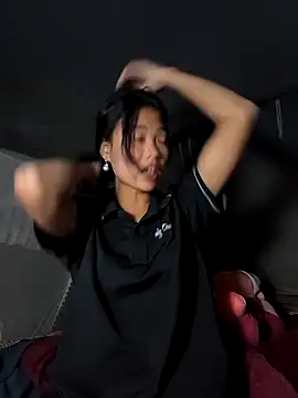 Lynly k2 online show from December 4, 2025, 10:13 am