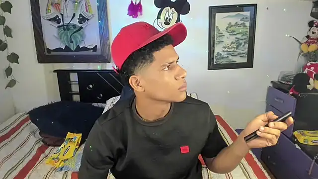 JUANBIGCOCK21CM online show from November 22, 2025, 11:37 pm