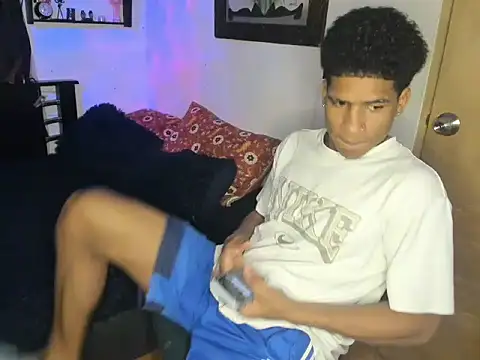 JUANBIGCOCK21CM online show from December 2, 2025, 11:56 pm