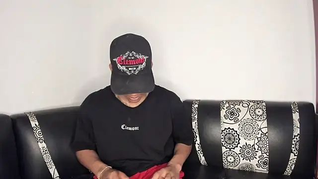 JUANBIGCOCK21CM online show from April 8, 2026, 6:52 pm