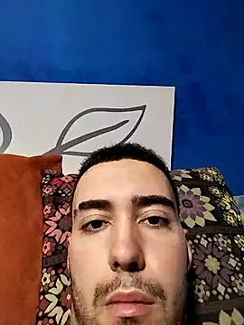 Snapshot of adrihgz chatting on November 9, 2025, 9:29 am adrihgz online show from November 9, 2025, 9:29 am