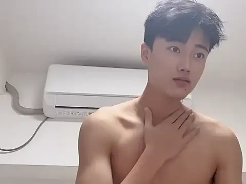 zcjzcj1357 online show from November 11, 2025, 12:16 pm