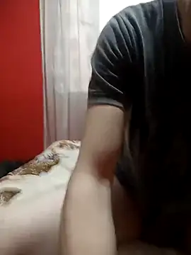 juliann boy online show from November 25, 2025, 11:54 am