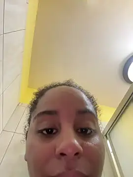 Snapshot of Nicolitalalinda chatting on March 2, 2026, 5:08 am Nicolitalalinda online show from March 2, 2026, 5:08 am