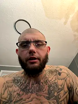 Snapshot of trickydickydaddy chatting on November 22, 2025, 12:53 am trickydickydaddy online show from November 22, 2025, 12:53 am