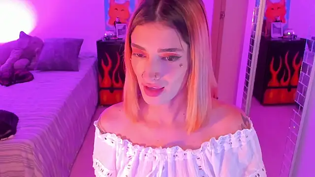 Snapshot of rotwallace chatting on February 22, 2026, 10:19 pm rotwallace online show from February 22, 2026, 10:19 pm