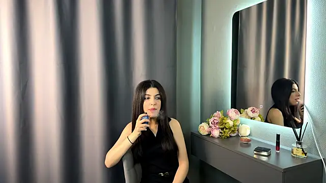 Snapshot of violettabernel chatting on November 8, 2025, 1:33 pm violettabernel online show from November 8, 2025, 1:33 pm
