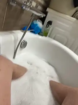 Snapshot of Attika26 chatting on March 31, 2026, 2:17 pm Attika26 online show from March 31, 2026, 2:17 pm