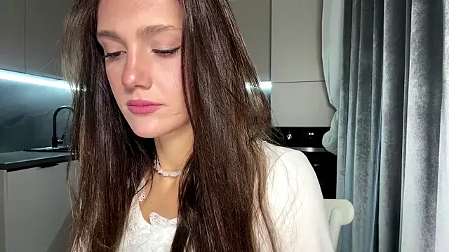 MagdaLavezzo online show from November 20, 2025, 7:52 am