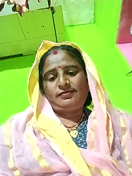 Quin love143 online show from November 19, 2025, 5:24 pm