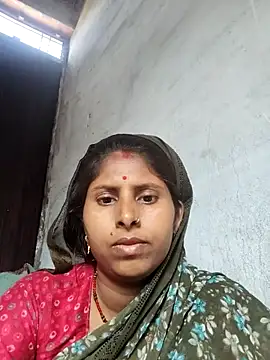 Maya mohni online show from May 4, 2026, 4:08 am
